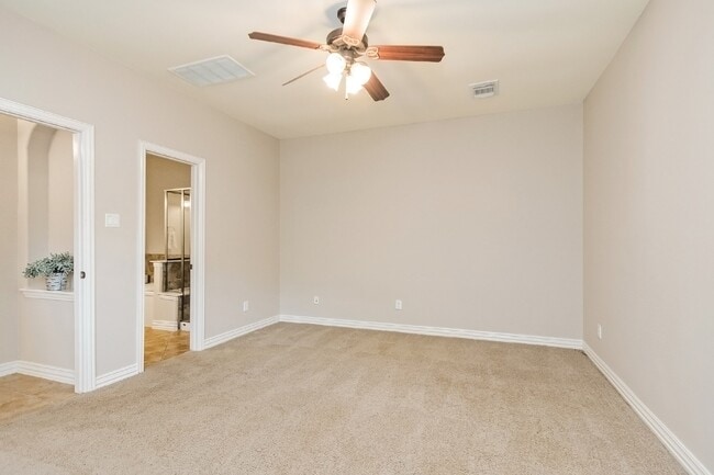 Building Photo - 39 Medley Ln