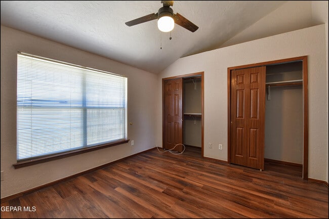 Building Photo - 6451 Loma De Cristo Dr