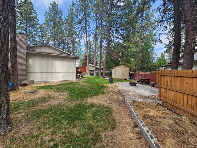 Building Photo - Beautifully Home in the Valley