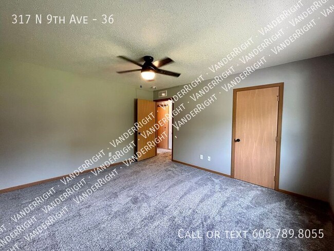 Building Photo - 317 9th Ave