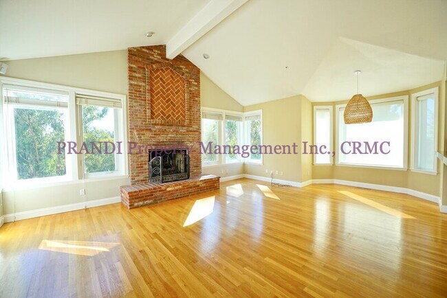 Building Photo - 32 Marin Bay Park Ct