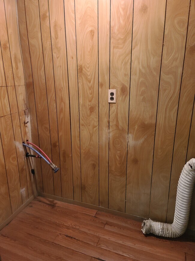 Washer Dryer Hookup - 211 Claremont Ave