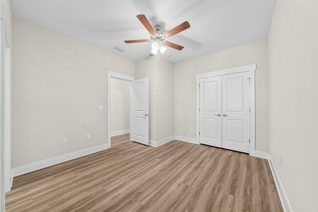 Building Photo - 284 N Sand Palm Rd