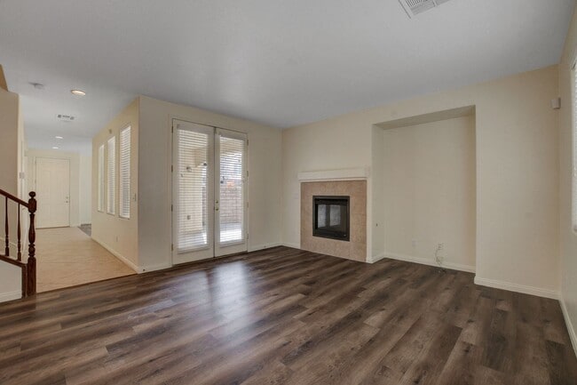 Building Photo - 3 Bedroom Home in Summerlin West COMING SOON!