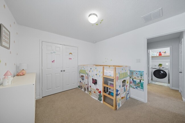Building Photo - 8624 Cedar Plains Ln