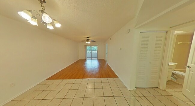 Building Photo - 380 2nd Ave N