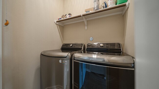 Building Photo - 13092 Greenbriar Dr