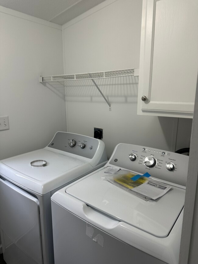 Building Photo - 43665 Pump House Ln