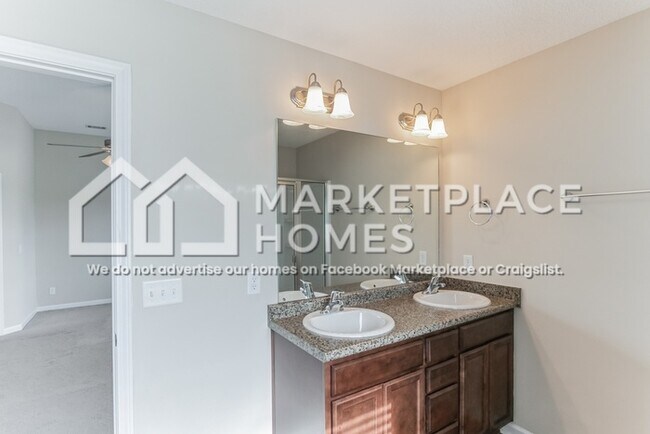 Building Photo - 315 Archie Way