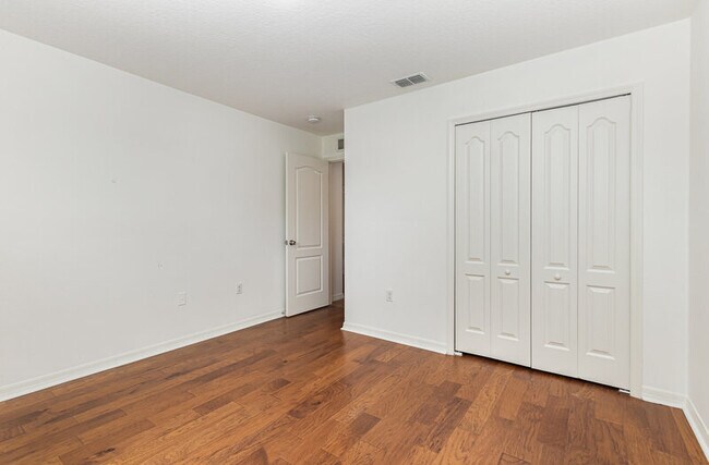 Building Photo - 9026 Paolos Pl