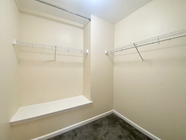 Building Photo - Charming Four-Bedroom Home in Bluffton with 3 Full Baths & Garage!