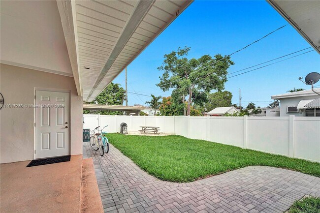 Building Photo - 1704 Rodman St