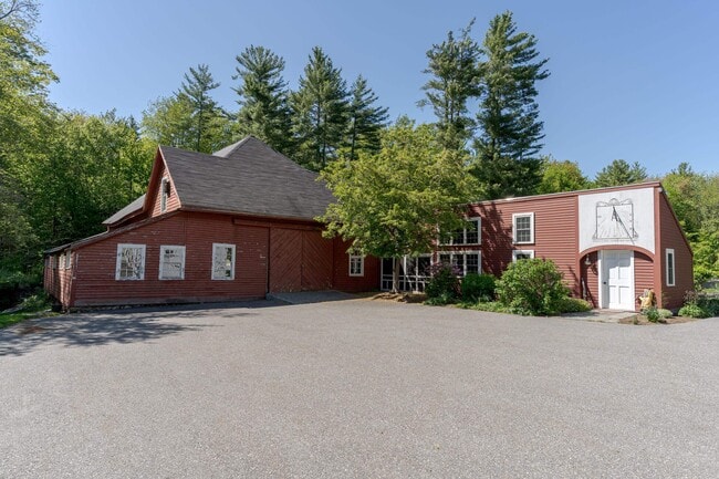 Building Photo - 70 Woodland Rd