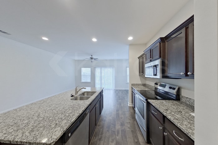 Building Photo - 415 Ferguson Ln