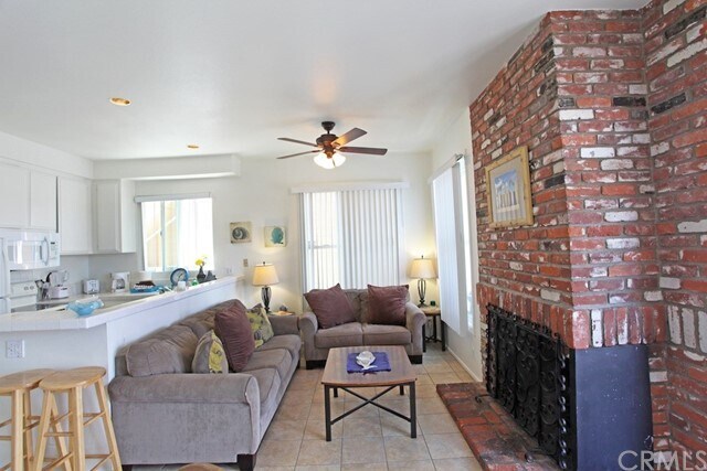 Building Photo - 1719 W Balboa Blvd