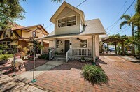 Building Photo - 833 1st St NE