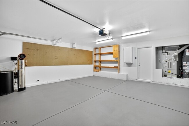 Building Photo - 636 Thornewood Pl