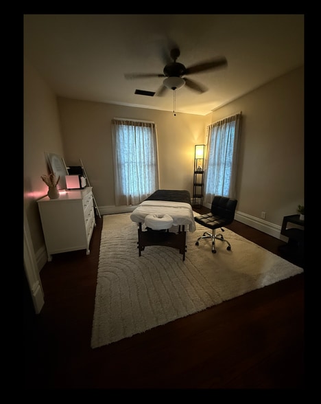 Bedroom 1 - 232 S Buchanan St
