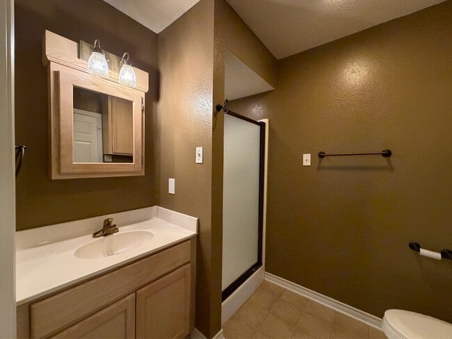 Building Photo - 261 County Rd