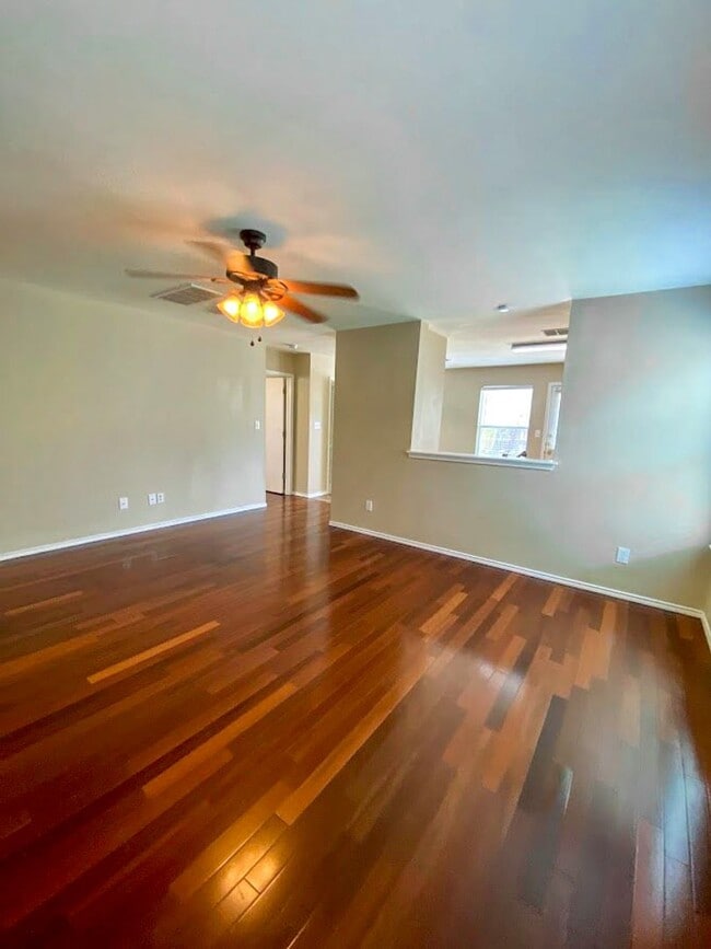 Building Photo - Lovely home in Wildhorse Vista Neighborhood