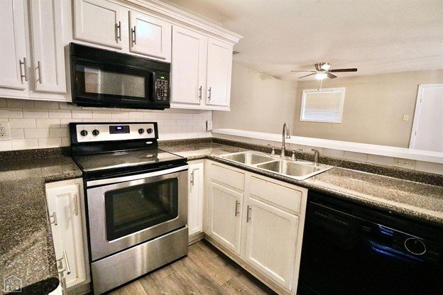 Building Photo - Charming 3 Bedroom Home in Jonesboro with ...