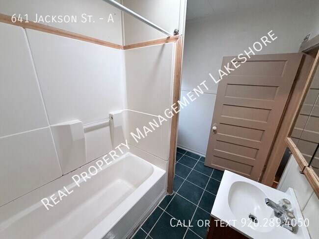 Building Photo - 641 Jackson St