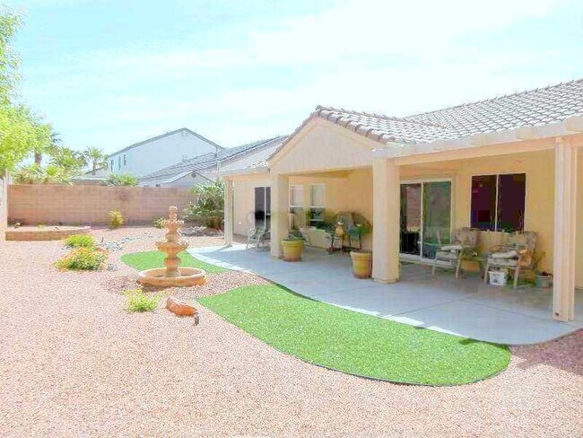 Building Photo - Spacious Single Story in Henderson