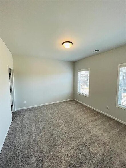 Building Photo - 126 Lauren St
