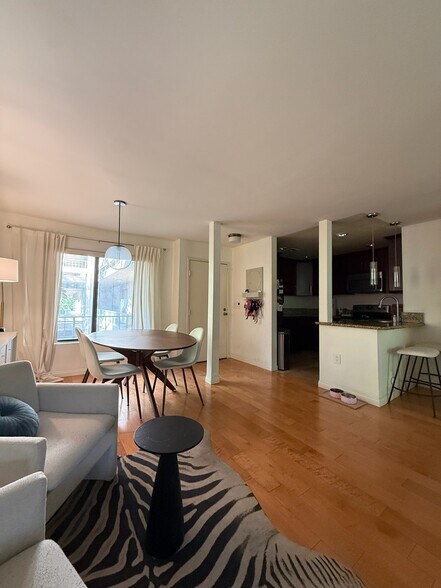 Building Photo - 4141 Via Marisol