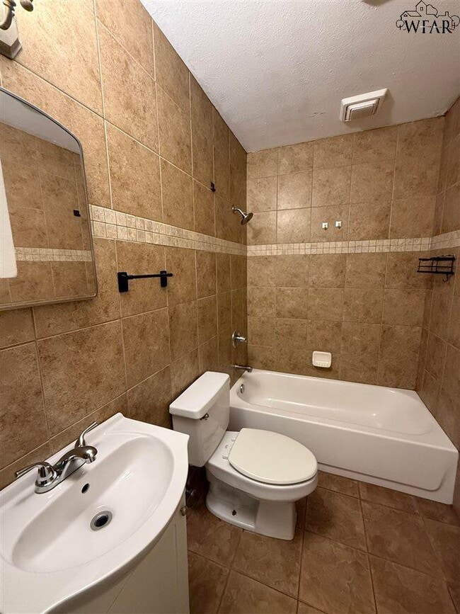 Building Photo - 1403 E Cortez Dr