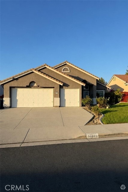 Building Photo - 44696 Lorraine Dr