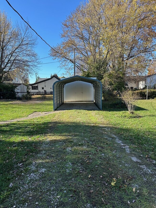 Building Photo - Charming 2 Bed 1 Bath House For Rent in Bo...