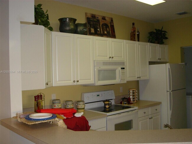 Building Photo - 4508 SW 160th Ave