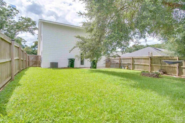 Building Photo - 8824 Smiley Ct