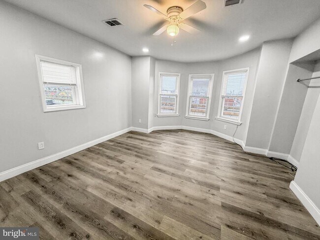 Building Photo - 5341 Market St