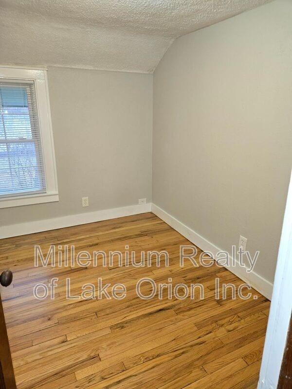 Building Photo - 30 E Beverly Ave