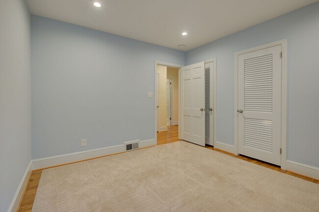 Building Photo - COMING SOON! 3 Beds| 2 Baths Updated Ranch...