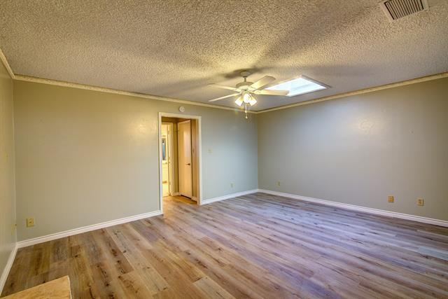 Building Photo - 225 Sovereign Ct