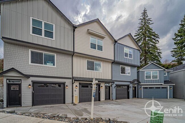 Building Photo - 4904 NE 2nd Ct