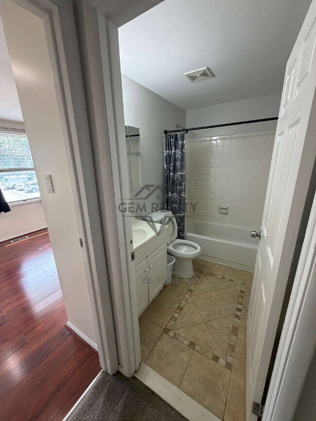 Building Photo - 13506 Bentley Cir