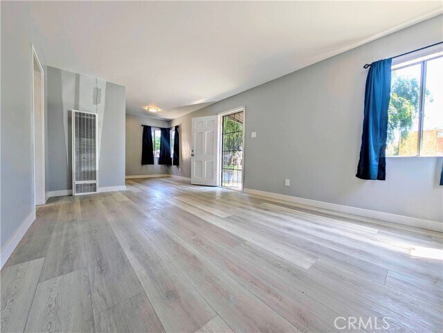 Building Photo - 2125 N Sierra Way