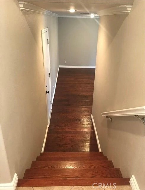 Building Photo - 1049 Evergreen Ct