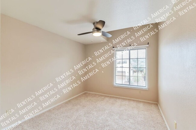 Building Photo - 10327 N Mineral Spring Ln