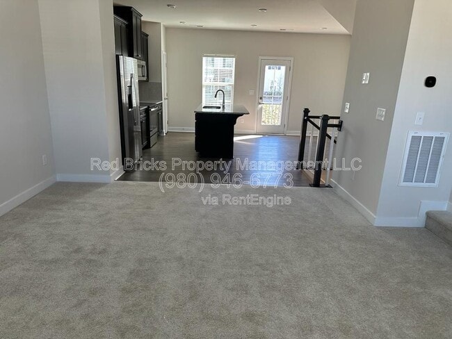 Building Photo - 1728 Aspire St