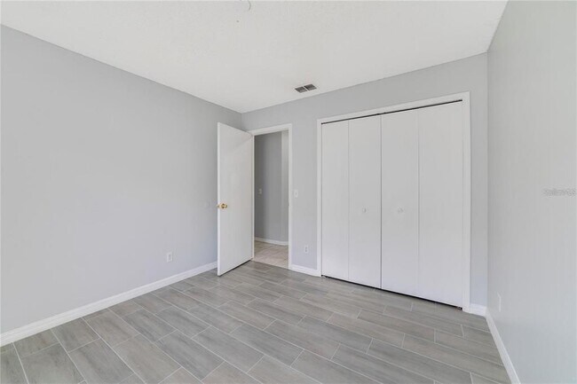 Building Photo - 2152 Rj Cir