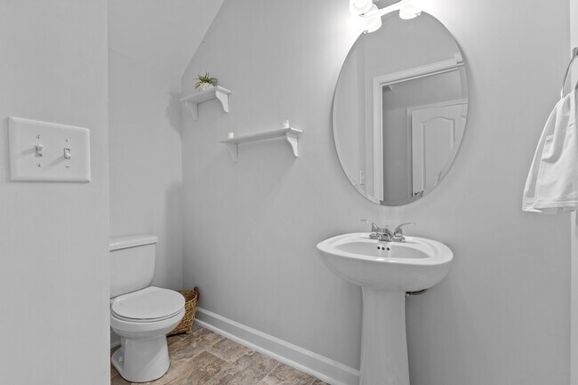 Building Photo - 1145 Camellia Dr