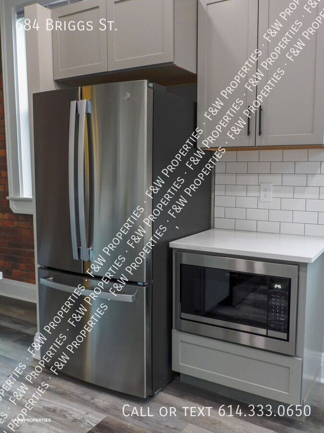 Building Photo - 684 Briggs St