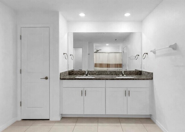 Building Photo - 13256 Great Plns Dr