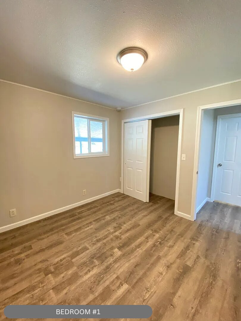 Building Photo - 10711 S Sprague St