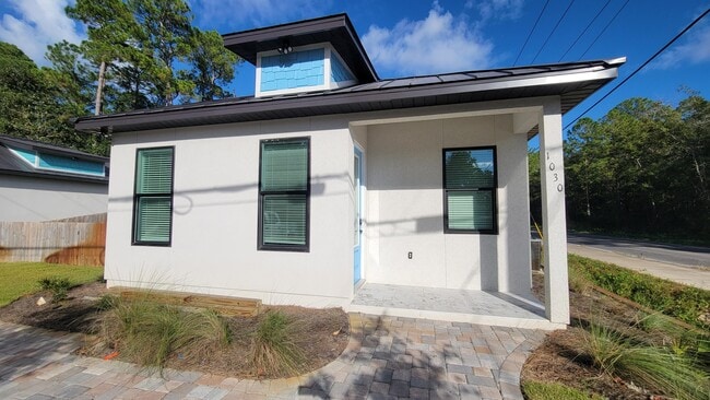 Building Photo - 1030 N County Hwy 393